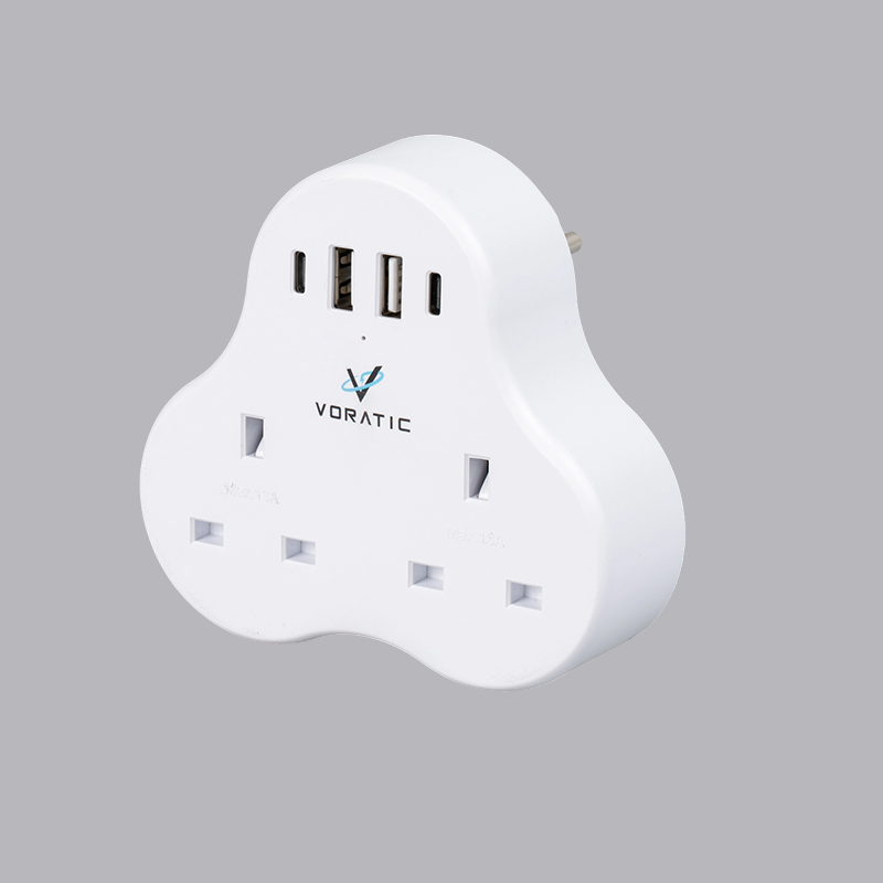 VT-923-DE Storbritannien till Tyskland, 2 uttag, 2 USB-portar, 2 typC-portar adapter